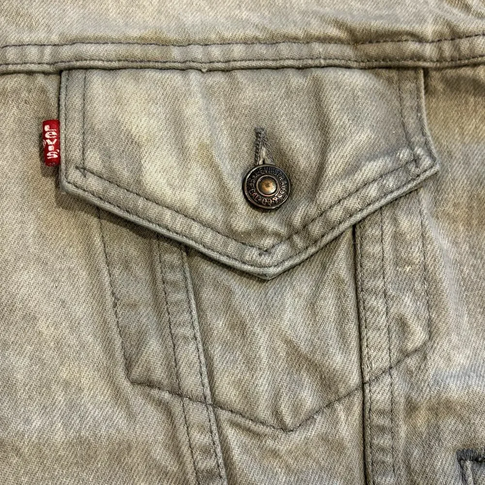 Vintage Levis Denim Trucker Jacket Mens Large Gray Acid Washed Grunge USA *READ*